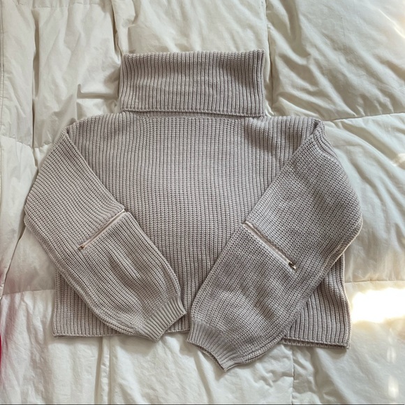 LF Turtle Neck Sweater - Picture 2 of 5